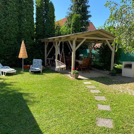 Sommer Ferienhaus Balatonszarszo Extérieur photo
