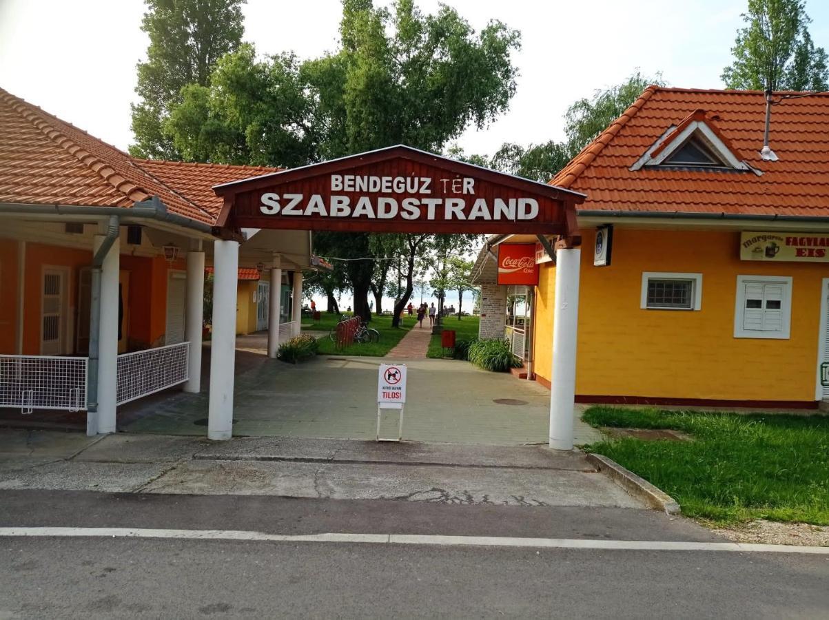 Sommer Ferienhaus Balatonszarszo Extérieur photo